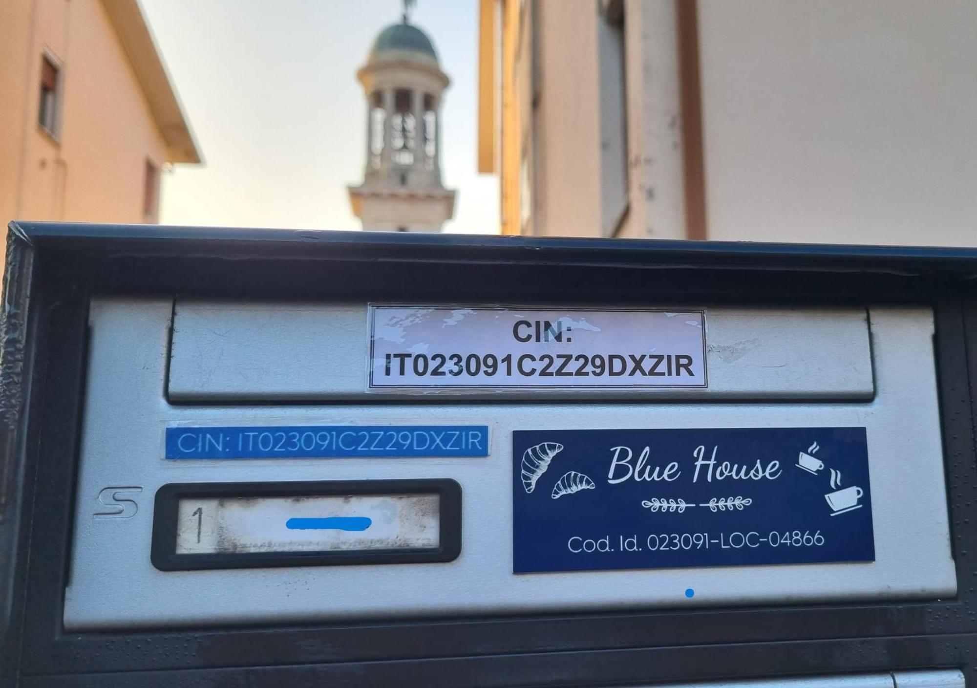 Blue House Apartment - San Massimo Verona Luaran gambar